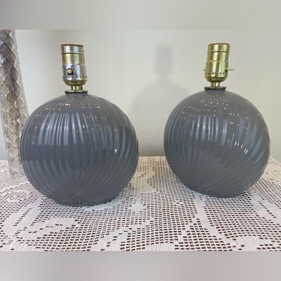 Vintage ceramic seashell textured gray table lamps | Lamp no.1 of the 2 lamps - Picture 1 of 13